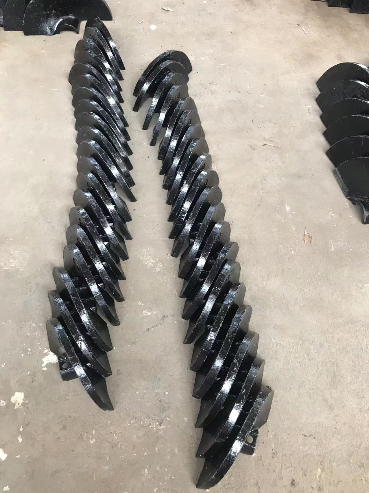 High quality 400 L R auger blade for  ABG asphalt paver S1600 S2100 ABG325