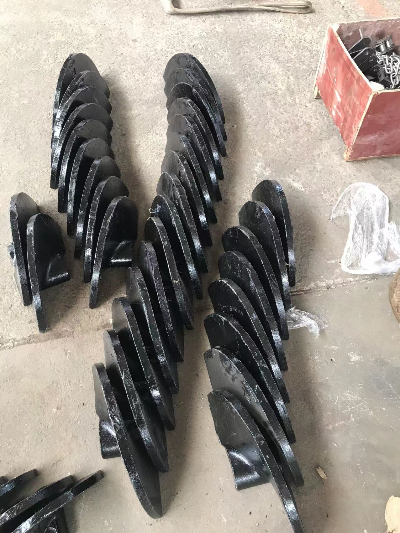 Reliable Quality 135 L R Auger Blade for Dynapac  Asphalt Paver/Finisher Spare Parts