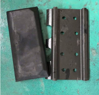 XCMG paver track shoe part number 201021354