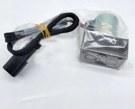 Construction Machinery Parts PC200-7 702-21-57400 Pilot Valve For Komatsu Excavator
