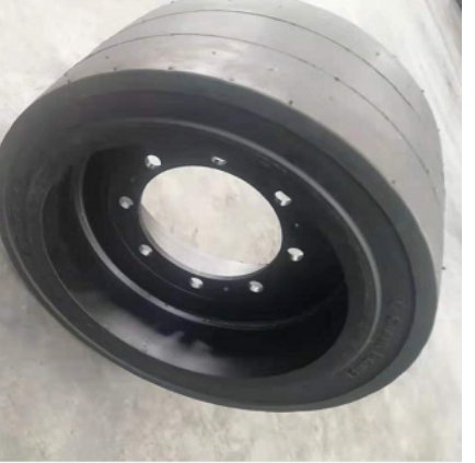  milling machine rear wheel tire (689) Part No. 2453783