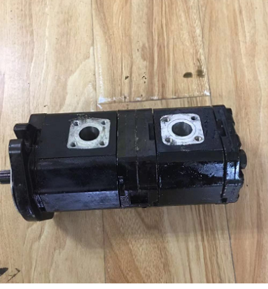  road milling machine dual gear pump part number C1647915900