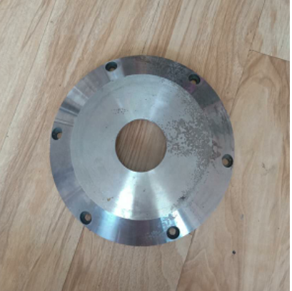 Cover part number 4618022039 on the outside of the V ö gel paver flange shaft