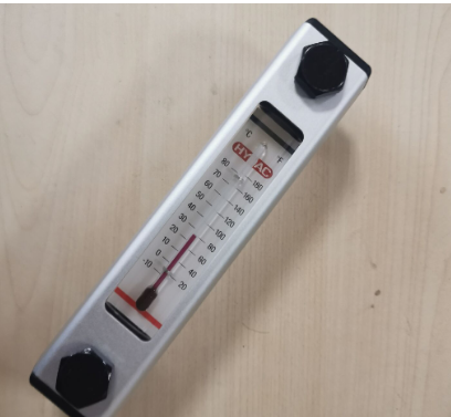 Vö pavers    Hydraulic oil tank level gauge part number 9624361000
