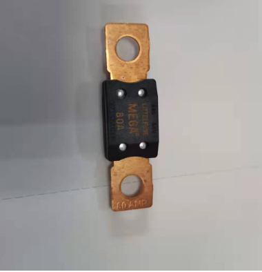 Vö pavers  Power fuse part number 2141587