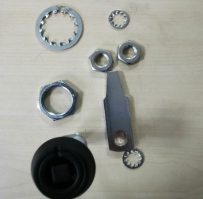 Vö pavers   Engine hood lock part number 2324844
