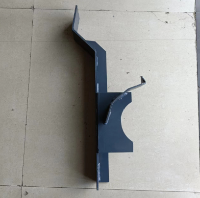 Vö pavers    Chain protection left rear guard part number 255339