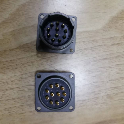 Vö pavers   Eleven pin buckle socket (edge control box) Part number: 2304193