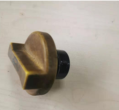 Vö pavers    Oil cap part number 70001