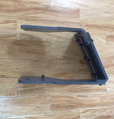   Vö Paver  Right track front push plate part number 2038740