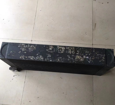 Vö Paver  Hydraulic oil radiator part number 2045222