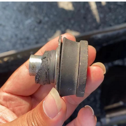 Vö Paver  Water tank damping block part number 461160214