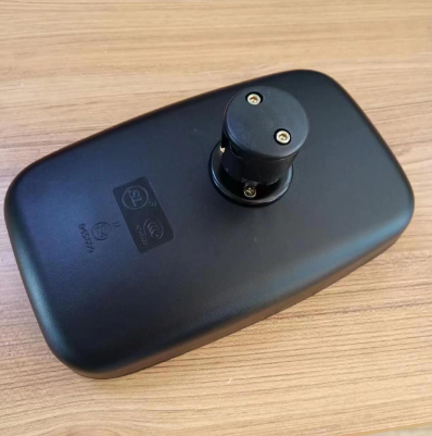 Vö Paver   Rearview mirror part number 4624190079