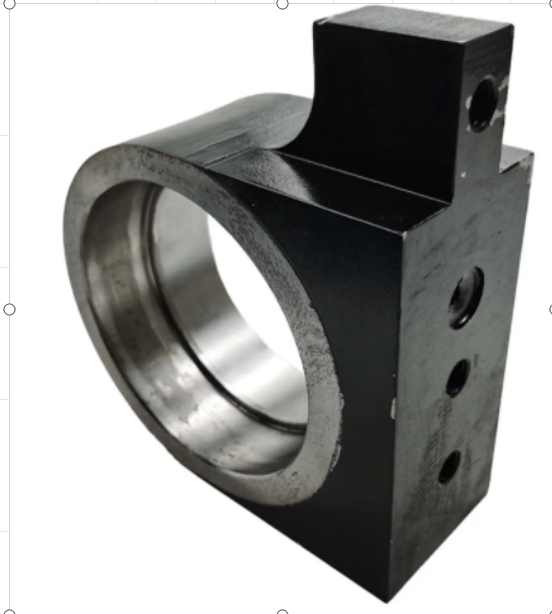 BOMAG scraper sprocket shaft middle bearing seat part number 83720585