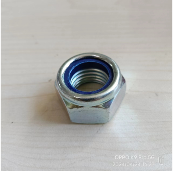 BOMAG throwing plate nut part number 08132432