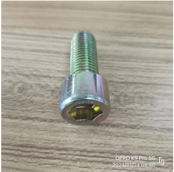 BOMAG screw part number 324045322