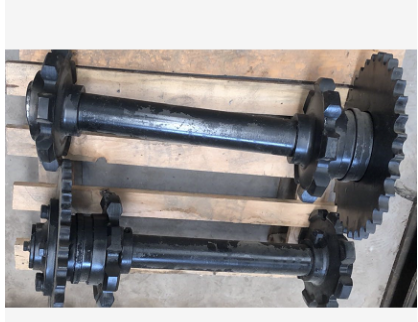 DYNAPAC scraper sprocket shaft assembly part number/4812027438