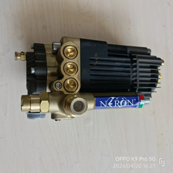 BOMAG cleaning pump part number 330022066
