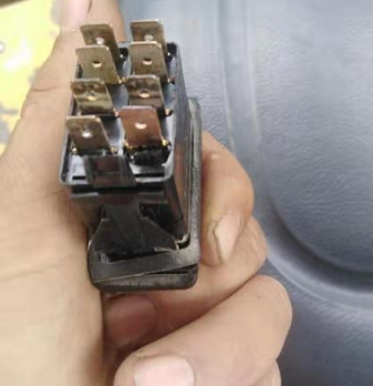 Dynapac headlight boat switch part number 4700791587