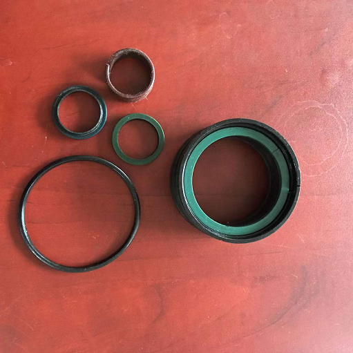 BOMAG steering cylinder repair kit part number 05850507