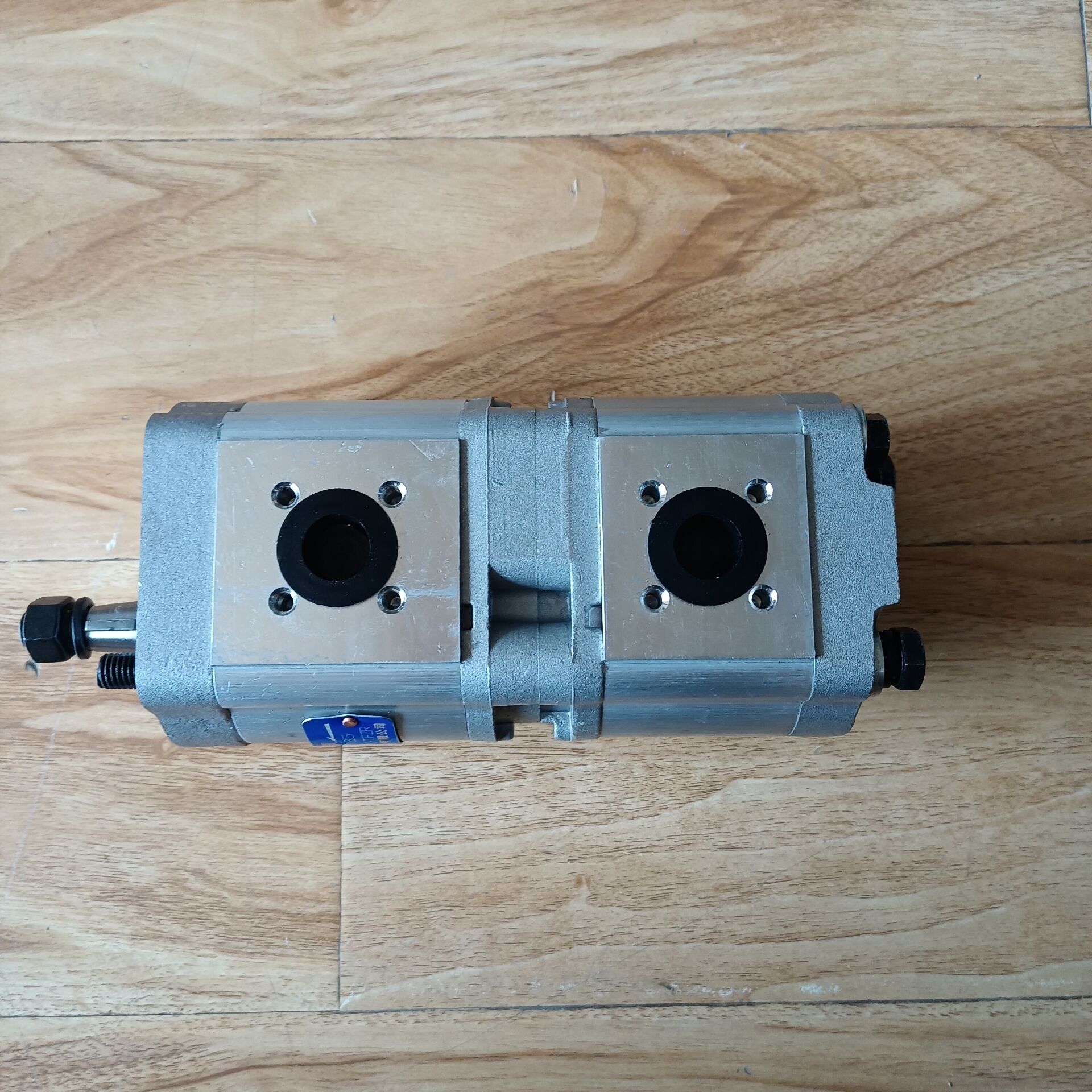 BOMAG dual gear pump part number 05813175