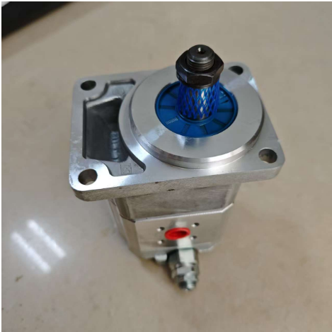 BOMAG fan motor part number 05810733
