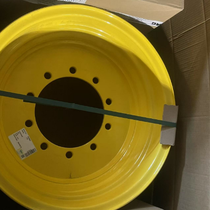 BOMAG wheel hub part number 06705084