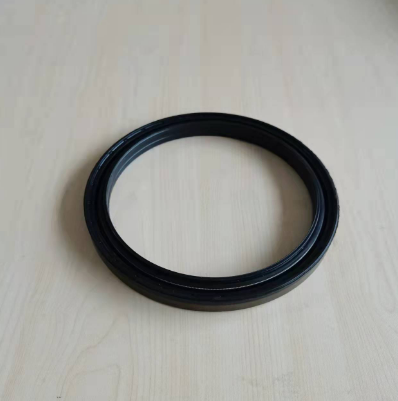 BOMAG rear axle oil seal part number 05585754
