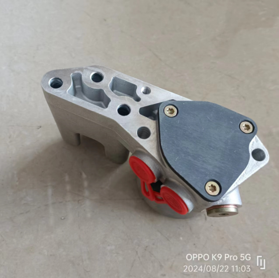BOMAG oil pump part number: 05729348