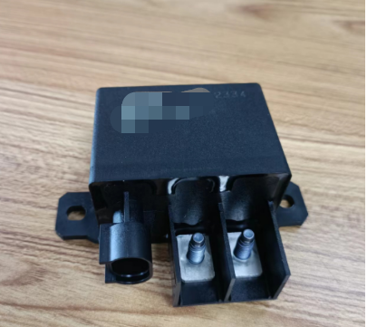 BOMAG preheating relay part number 05717563