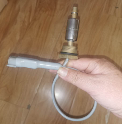 BOMAG coolant level sensor part number 58260387