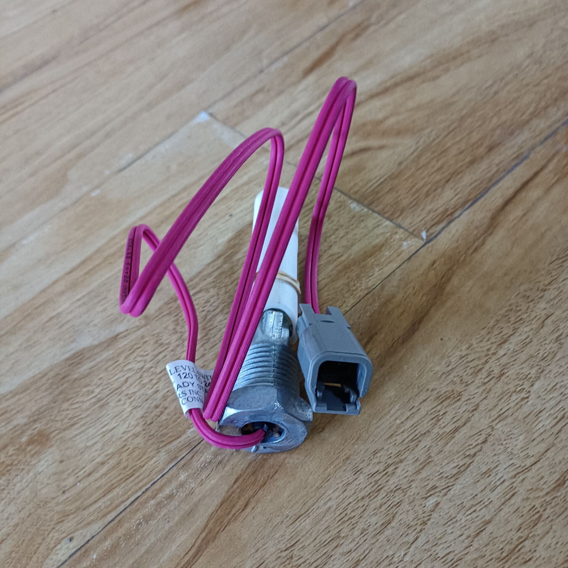 BOMAG BW203AD/205AD cooling level switch part number 05834120