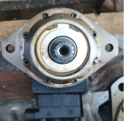 BOMAG walking motor part number 05817039