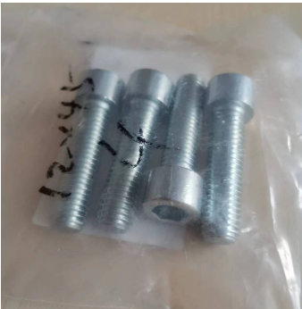 Dynapac intermediate bearing seat bolt part number 938970447