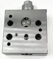 Komatsu PC200-6 Excavator Spare Parts Pilot Valve Overflow Valve 702-21-09147 7022109147